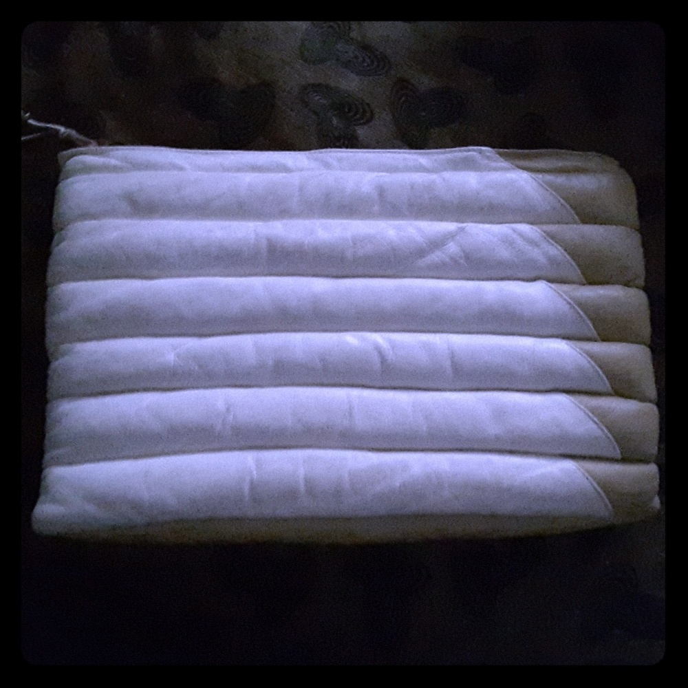 Beehive lambskin clutch handbag